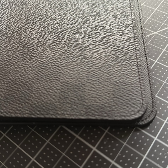 Louis Vuitton Desk Agenda Cover A5 insert size, Damier Black - Picture 10 of 13
